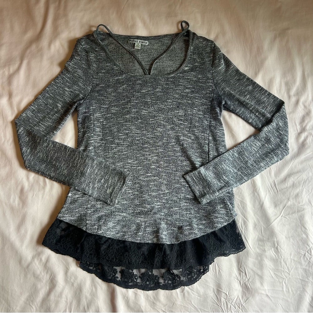 Gray Long Sleeve Top with Lace Hem – Size Small